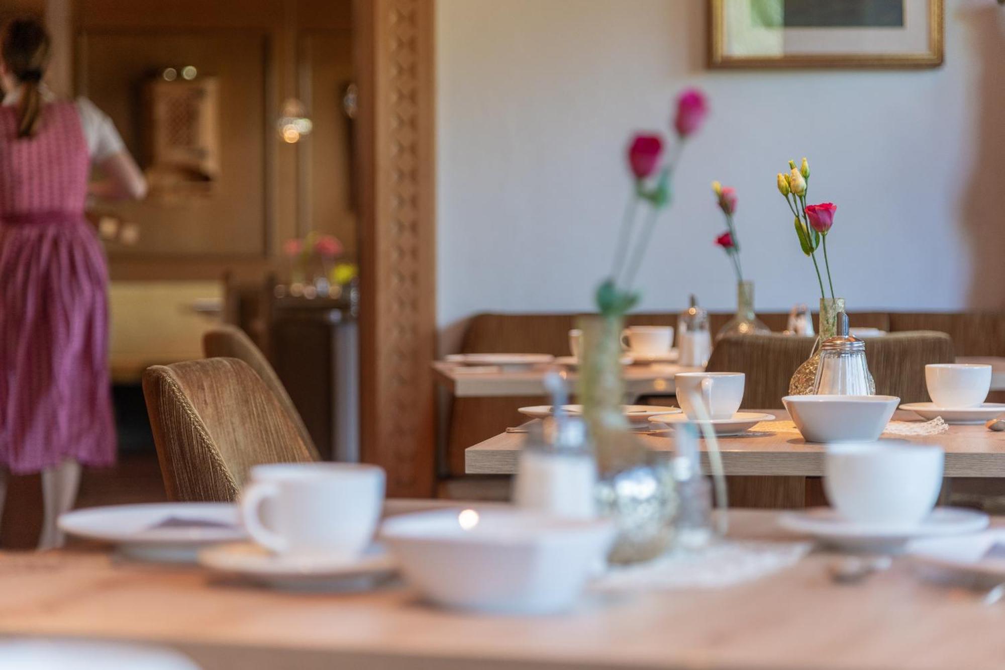 Tirolerin Garni Hotel Termeno Kültér fotó